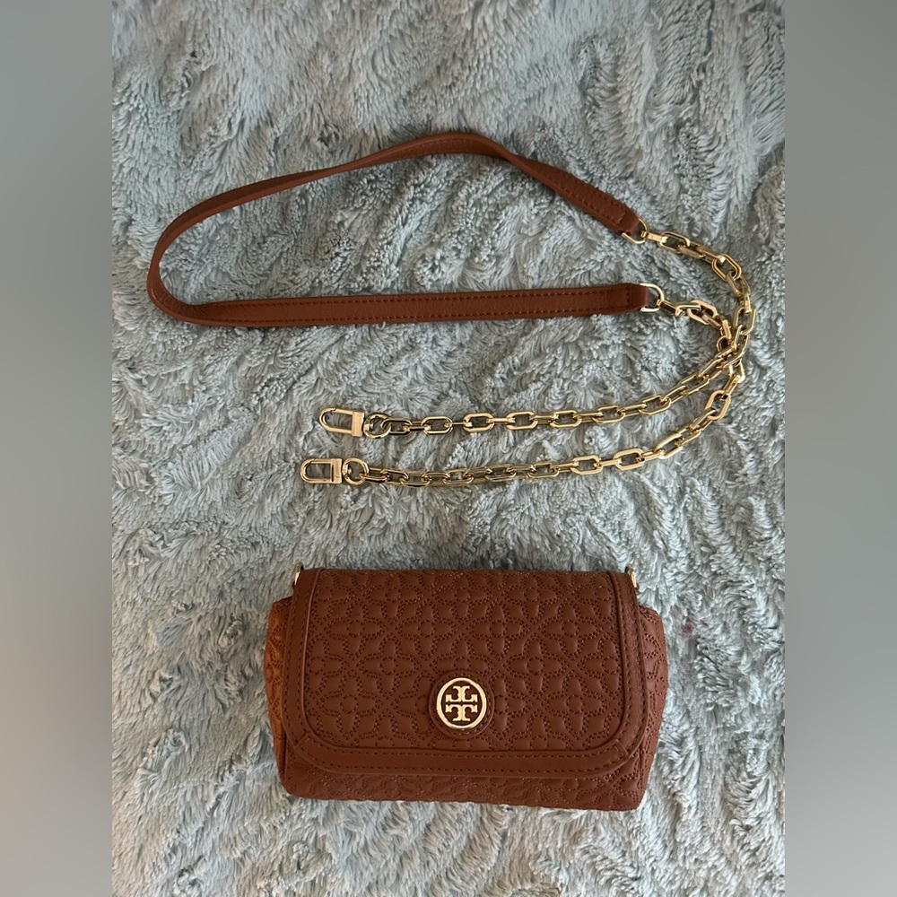 Tory Burch Quilted Mini Crossbody - NWOT! - Picture 3 of 10